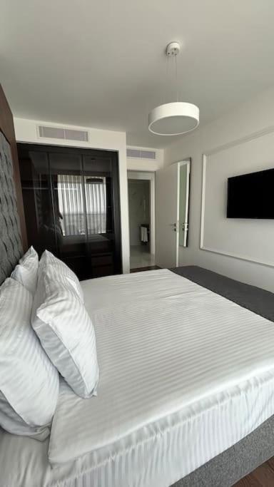 Grand Sapphire Resort Long Beach Trikomo Dış mekan fotoğraf